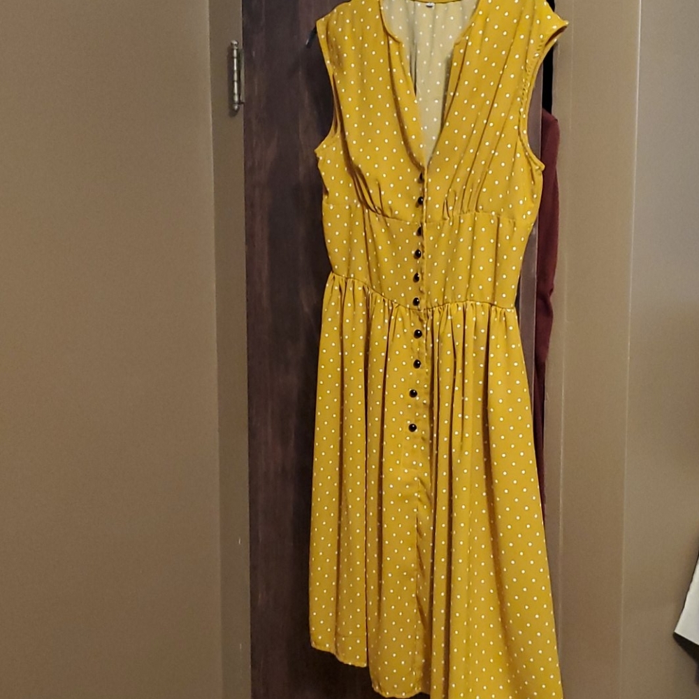 Retro polka dot dress